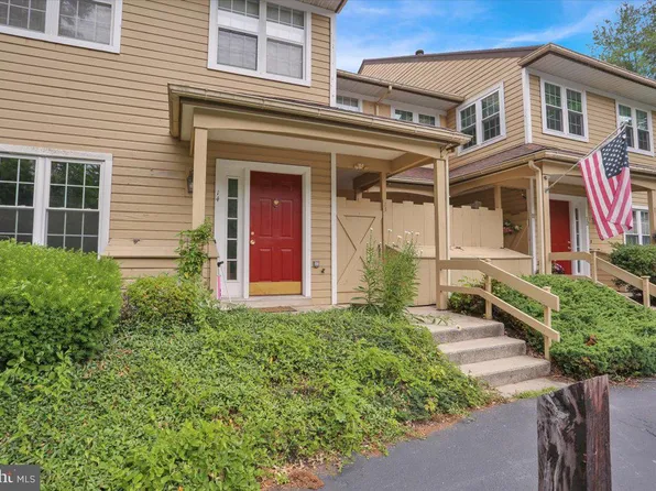 13 Tanglewood Dr, Reading, PA 19607
