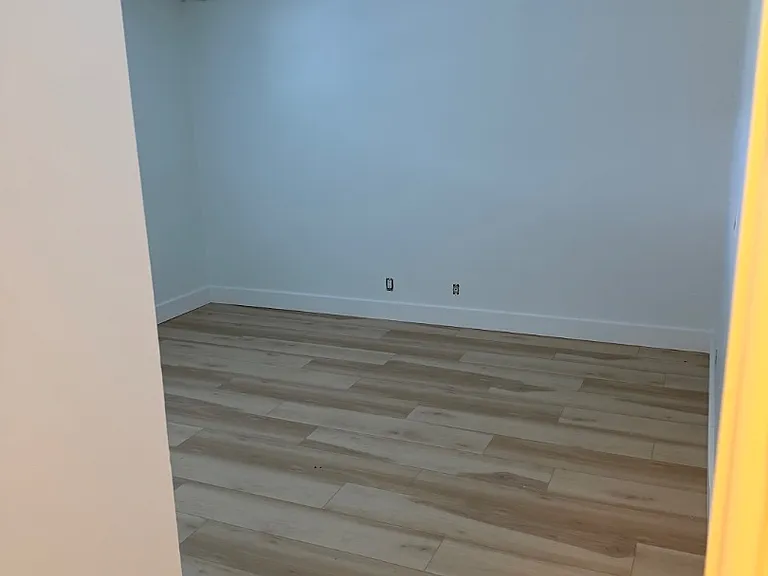 Unit Photo