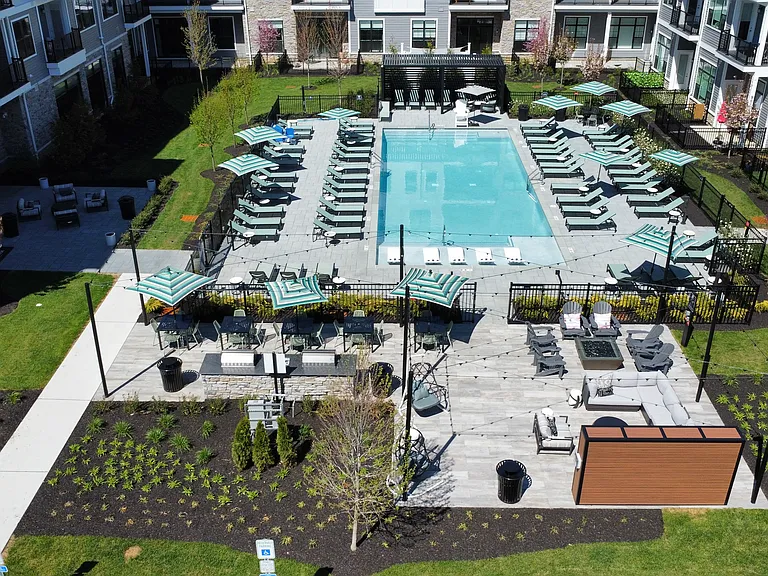Woodbrook at Randolph — Photo 37