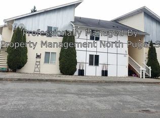 620 Beach Ave APT 2, Marysville, WA 98270