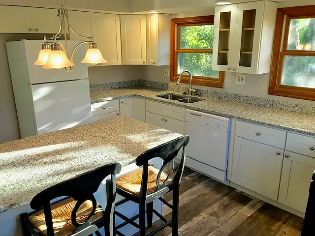 4 bed, 2.5 bath, 1850 sqft, $2,495 — Photo 4