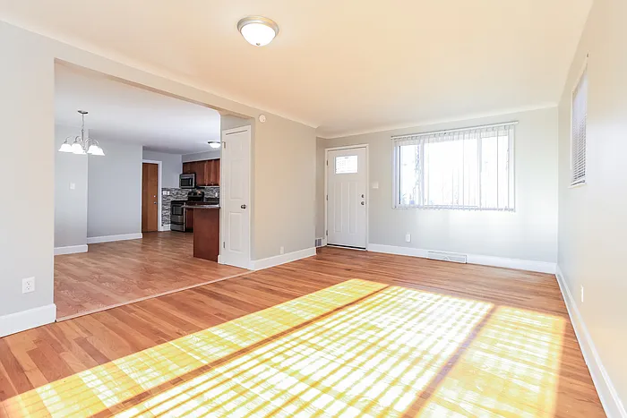 3 bed, 1.0 bath, 1215 sqft, $1,745 — Photo 3