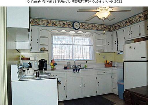 5th image of 3346 5th Ave
