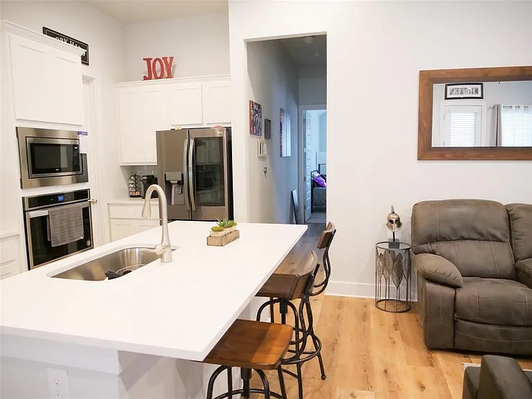 9621 Evening Canopy Dr — Photo 32
