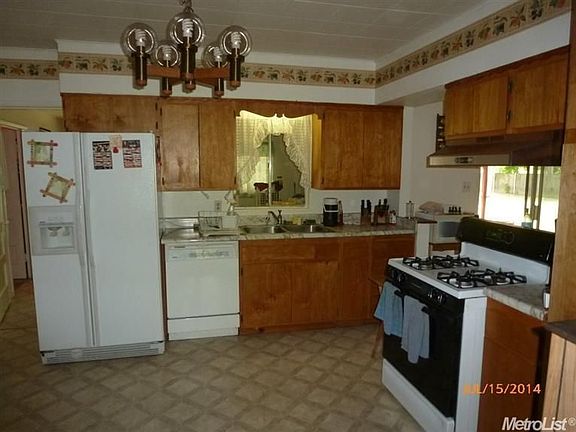 3rd image of 2300 Morell St