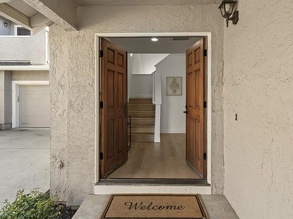 2nd image of 1139 Trevino Ter