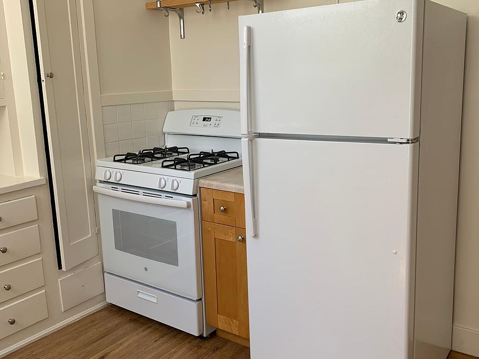 1st image of 1365 Chestnut St APT 4