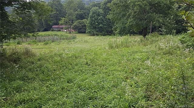 2nd image of 1109 Trammel Gap Rd