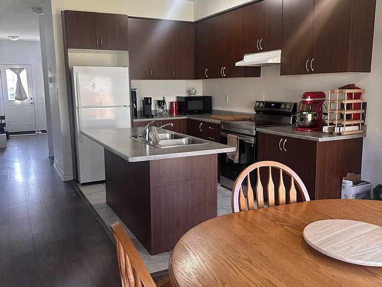 9 Catamaran Dr — Photo 10