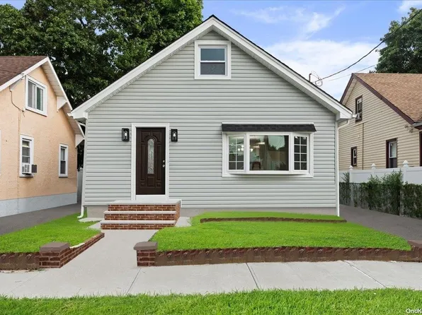 120-17 195th Street, Saint Albans, NY 11412
