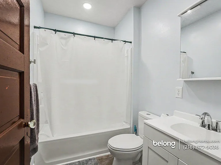 1516 E 118th St #2 — Photo 11