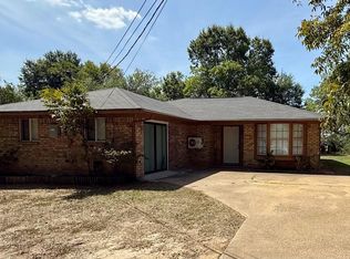 110 Sowescor St, Crockett, TX 75835