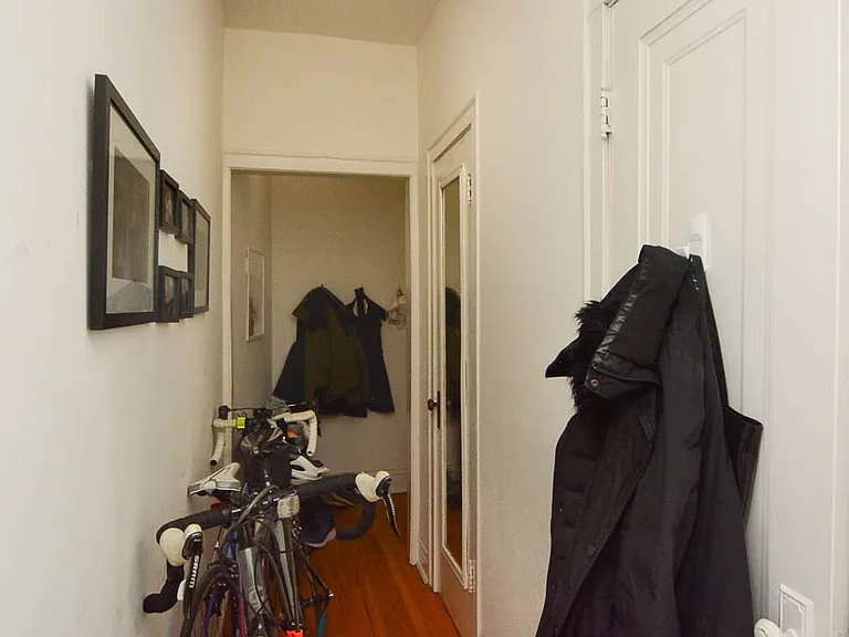 1933 W Crystal St #2A — Photo 16