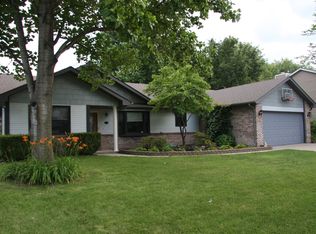 516 Crestwood Dr, Swansea, IL