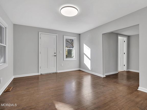 5th image of 24 Davos Road