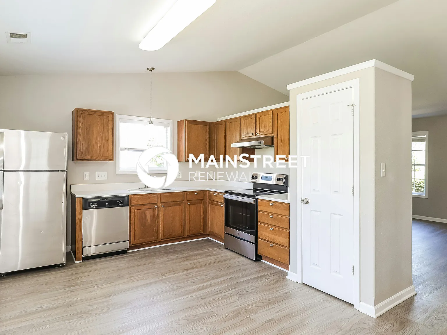 12928 Beddingfield Dr — Photo 3