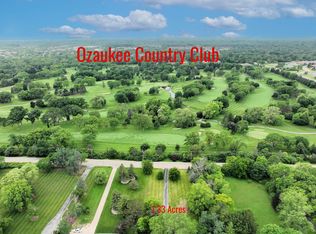 11020 N River Rd, Mequon, WI 53092