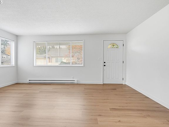 5th image of 117 N 9th Ave