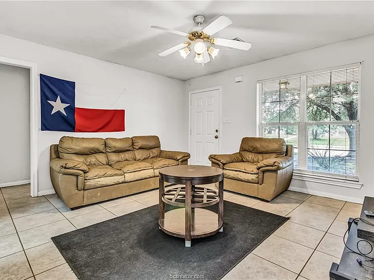2411 Pintail Loop — Photo 11
