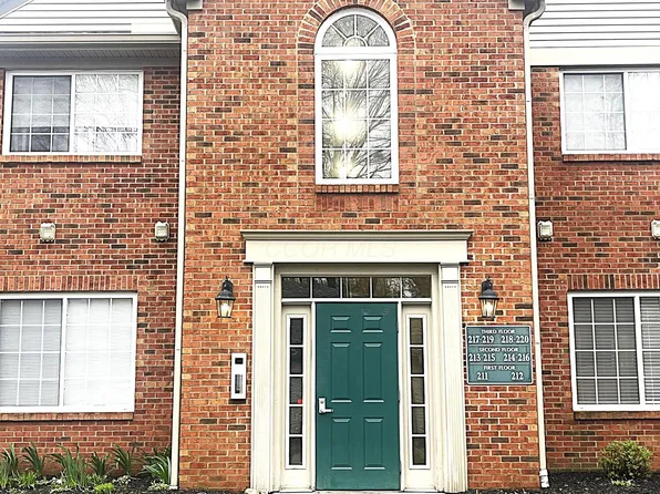 218 Shelbourne Forest Way, Delaware, OH 43015