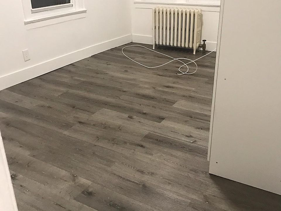 2nd image of 2553 98th St Floor 2
