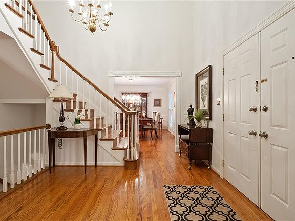 3rd image of 573 Corley Dr