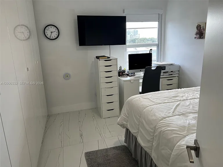 6545 Indian Creek Dr #506 — Photo 11