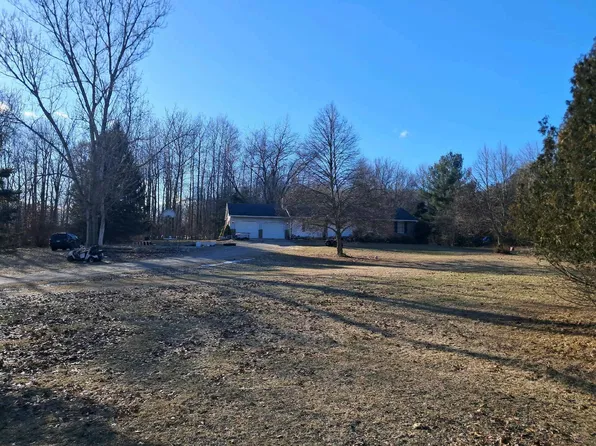 16411 Tyrone Ave, Kent City, MI 49330