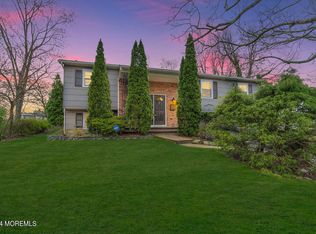 8 Dutch Valley Rd, Howell, NJ 07731