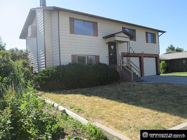 1st image of 916 N Forest Dr