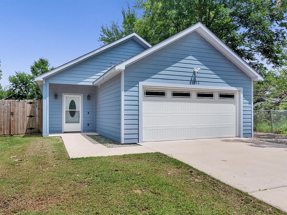 1st image of 1312 Elm St