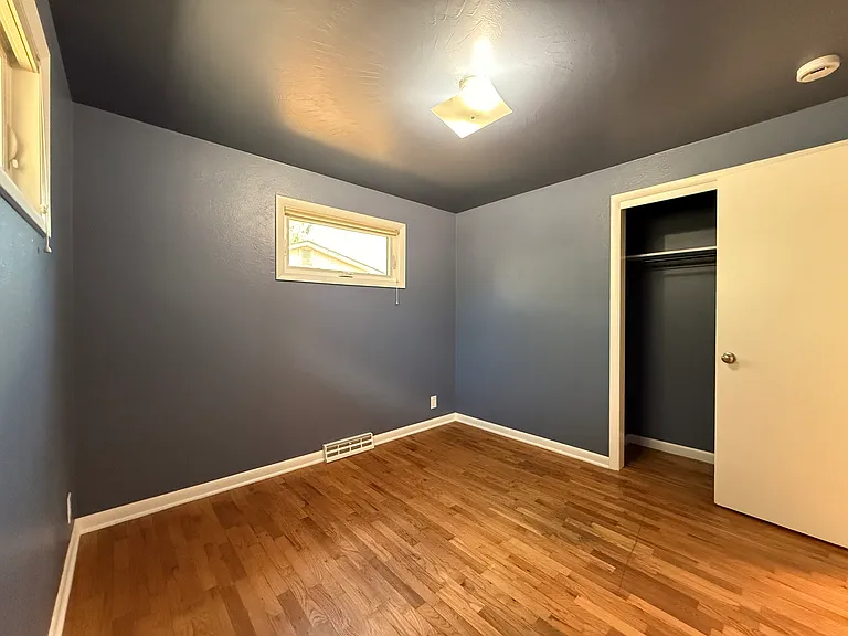 1916 Springfield Dr — Photo 12