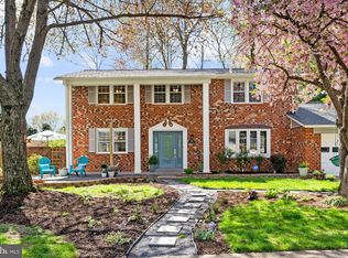 10163 Bessmer Ln, Fairfax, VA 22032