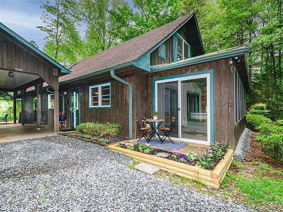 2nd image of 104 Sugar Mill Woods Dr