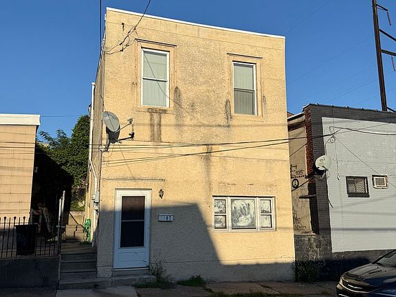 2nd image of 2107 Margaret St