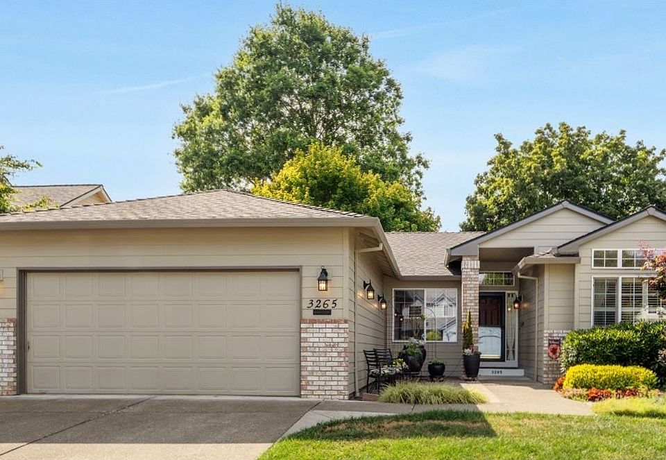 1st image of 3265 NE Glencoe Oaks Pl