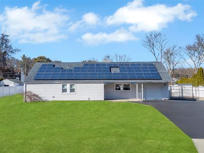 41 Lakeside Drive, Ronkonkoma, NY, 11779