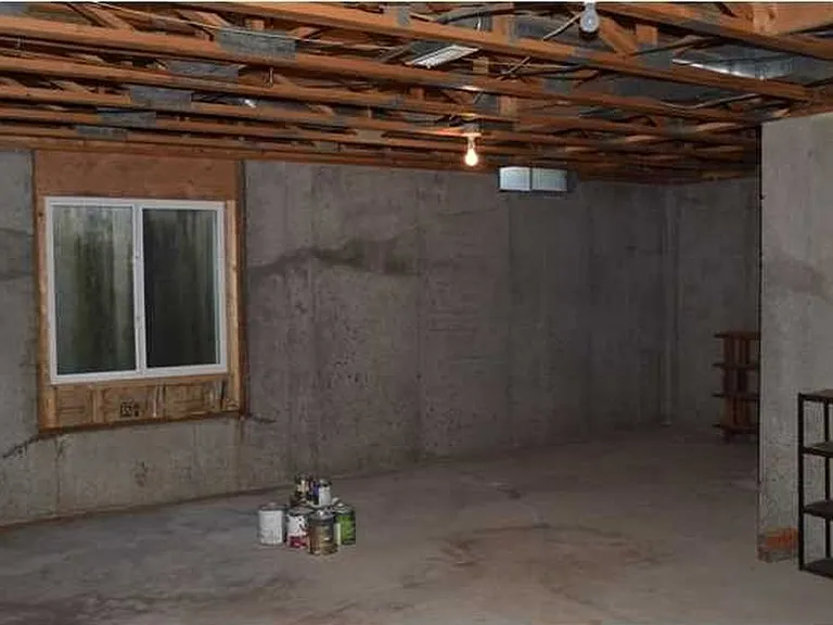 7337 E 31st Ct N — Photo 5