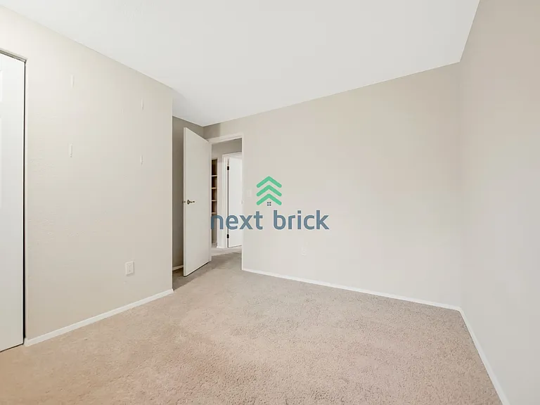 15320 NE 62nd Ct — Photo 12