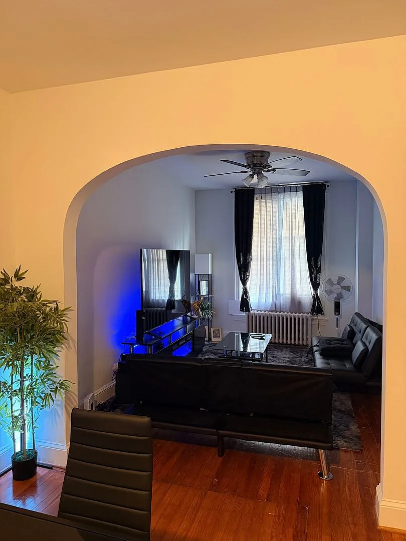 Charming 3BR Townhome in Baltimore — Photo 1