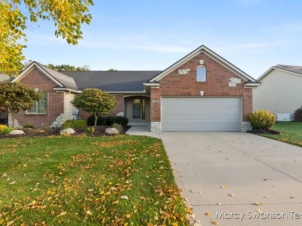 279 Aleigha Ct NW, Grand Rapids, MI 49534