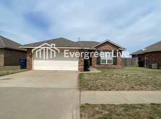 10605 SW 32nd St, Yukon, OK 73099