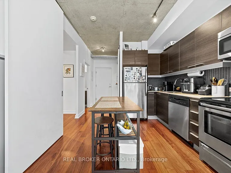 354 Gladstone Ave #503 — Photo 10