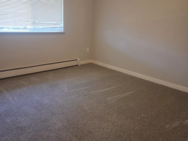 2938 Wellington Ave — Photo 10