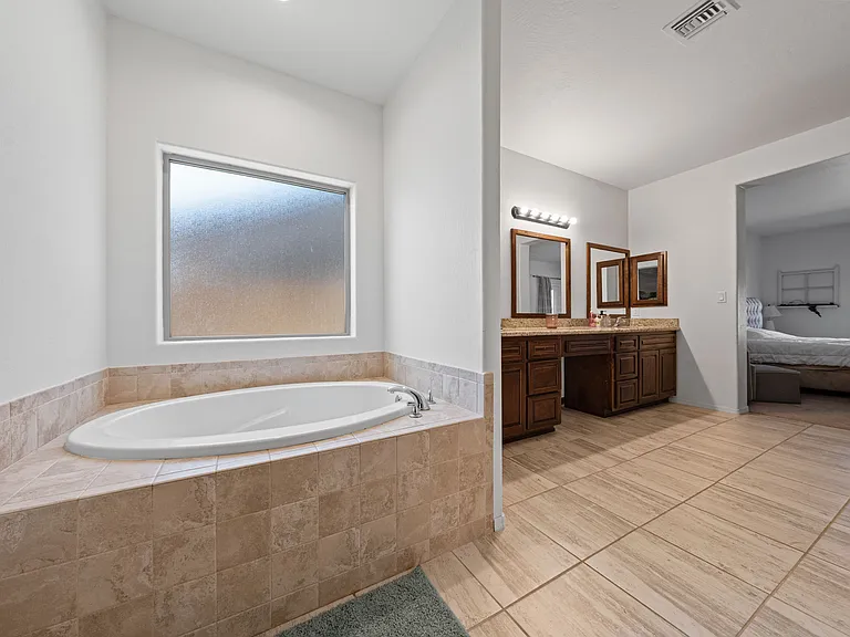 5904 E 45th Pl — Photo 27