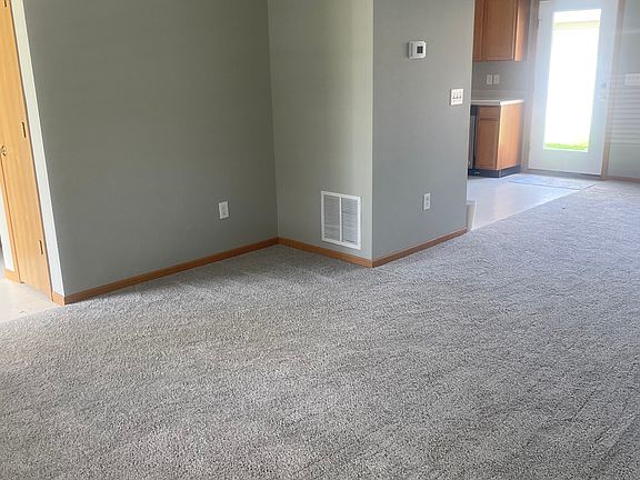 4th image of 5284 Horseshoe Dr N