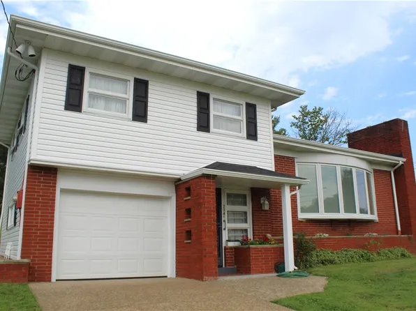 204 Ellsworth St, California, PA 15419