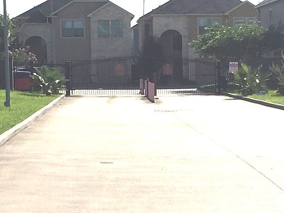 2nd image of 7907 Ashford Trace Dr