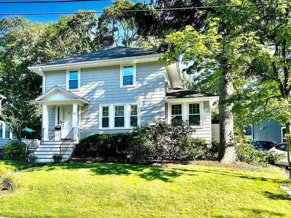 192 Hollingsworth Ave, Braintree, MA 02184