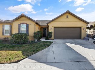 5570 E Edna Ave, Fresno, CA 93727